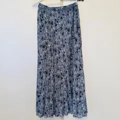 LOWRYS FARM 花柄フレアスカート