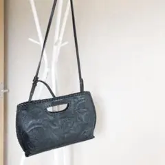 グレース・カーヴィングバッグのサムネイル