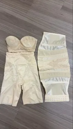 ☆美品☆FOUR SIS & CO.ブライダルインナーE65/64 ブライダルインナーセット D65 FOUR SIS & CO.