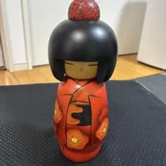 創作こけし(渡辺正雄作)木製 椿模様 創作人形 - メルカリ