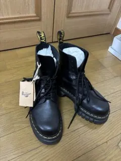 【美品】Dr.Martens ドクターマーチン 8ホール 厚底 ブーツ 23cm