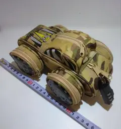 カモフラ柄　車型　ポーチ　ペンケース