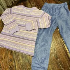 ユニクロ　キッズ　フリースルームウェア　ピンク紫の柄160