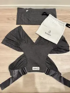 【美品】konny 抱っこひも グレー 収納袋付き M size