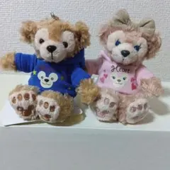 ダッフィー & シェリーメイ ぬいぐるみチャームストラップ付き