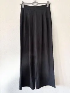 ユニクロ　ポンチタックワイドパンツ　レディースＭ　グレー