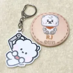 BTS BT21 刺繍缶バッジ キーホルダー RJ ③
