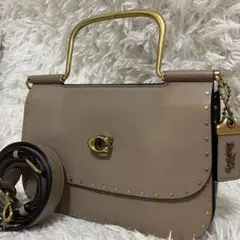 希少✨美品✨コーチ　2way ショルダーバッグ　C金具　スタッズ　レザー