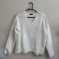 COMME CA ISM ホワイト Vネックセーター サイズ9