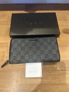 グッチ　長財布　ラウンドジップ　GGキャンバス　シルバープレート