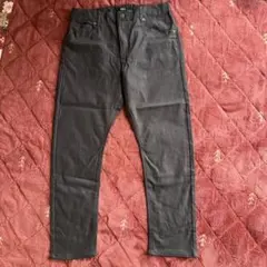 SUREVE ダークグレー スリムフィットデニム