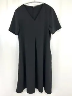ユニクロ UNIQLO クレープVネックワンピース Sサイズ 黒 レディース