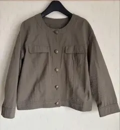 JUNKO SHIMADA PART２　カーキ ノーカラージャケット