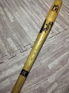 Rawlings　軟式野球木製バット！かっこいい。レアグリップ。
