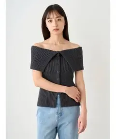 SNIDEL フロント釦オフショルニットプルオーバー ダークグレー