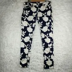 ネイビー花柄スキニーパンツ