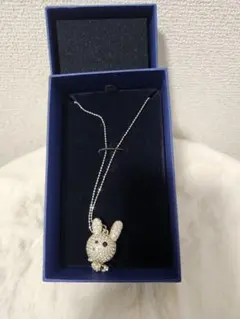 SWAROVSKI ウサギモチーフ ネックレス