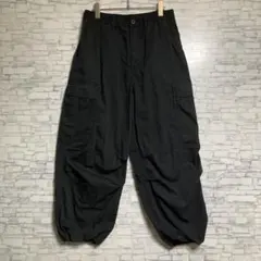 ジーユー　GU 黒のカーゴパンツ　メンズ　Sサイズ　ゆったり　カジュアル　美品