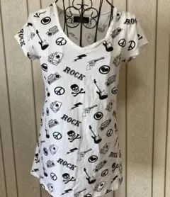 109.セシルマクビー　ロック　パンク　スカル　ベース　ピストル　ロングTシャツ