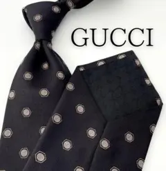 美品 グッチ ネクタイ ハイブランド GG ロゴ 無地 ブラック 高級 シルク