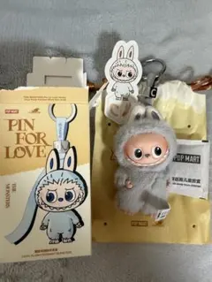 正規品100%POP MART PIN FOR LOVE マスコットＣ