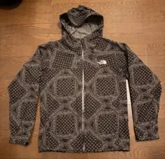 THE NORTH FACE バンダナ柄マウンテンパーカー　ブラック