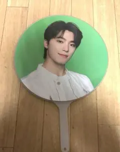 seventeen follow again ディノ　うちわ