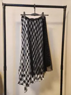 フレアスカート ブラック/ホワイト チェック柄