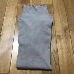 グレー 長袖 フリルヘム シアートップス