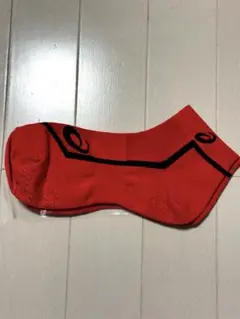 ASICS 赤 ソックス　陸上ソックス