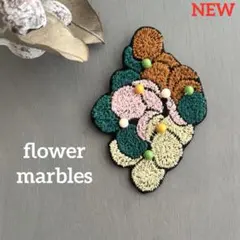 ⑩45ミナペルホネン ブローチアクセサリー ハンドメイド ミナペルホネンはぎれ
