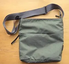 Item thumbnail for item 4b3b0ba4-741f-4ecf-bebc-2a3e1afde563