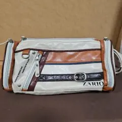 ザリオ ボディバッグ メンズ 大容量 ドラム型 斜めがけバッグ