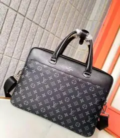Louis Vuitton ブラック ビジネスバッグ