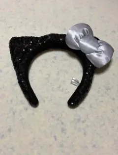 ハローキティ スパンコールカチューシャ 黒 USJ