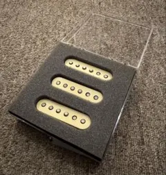 Item thumbnail for item 328e9721-1302-4888-a9d6-070541109818