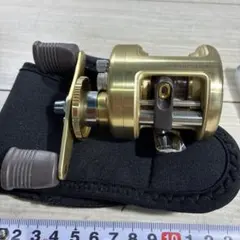 SHIMANO CALCUTTA 小船 401 両軸リール 本体 SHIMANO CALCUTTA 小船 401 両軸リール 本体 - メルカリ