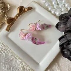 ฅ❤️ ねこ　猫　レジン　コスモス　花　ピアス　イヤリング　ハンドメイド　パール