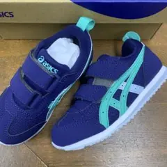 アシックス　スクスク　キッズシューズ　18.5センチ