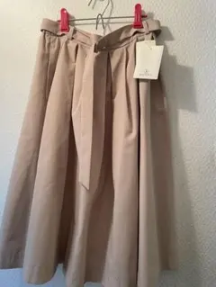 タイムセール！新品　Ivory court 膝丈スカート　Mのサムネイル