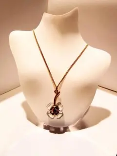 Swarovski（スワロフスキー）ネックレス