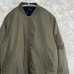IGNIO 中綿ブルゾン MA-1風 カーキ メンズO 軽量 防寒 アウター