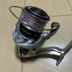 シマノ　ストラディック 2500S スピニングリール
