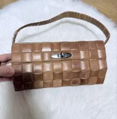 Item thumbnail for item 88bfec43-7c08-40f3-9a27-9b82a70eaaa8