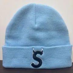 Supreme NEW ERA ニット帽 ビーニー ツノ デビル Sロゴ グレー - メルカリ