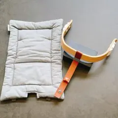 Leander ハイチェア　セーフティバー　チェアクッション　セットのサムネイル