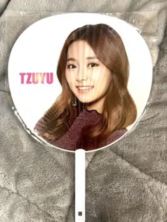 TWICE TZUYU うちわ