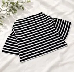 美品　SACRA SLOPE SHAPE BORDER Tシャツ　半袖のサムネイル