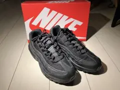 【極美品】スニーカー、ナイキ、NIKE、エアマックス95エッセンシャル、ブラック