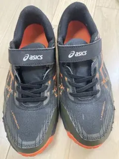 アシックス　レーザービーム　アウトドア　男の子　スニーカー　22.5